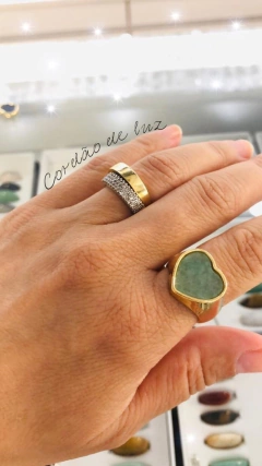 ANEL BANHO OURO 18K CORAÇÃO COM PEDRA NATURAL QUARZTO VERDE na internet