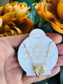 COLAR CORAÇÃO COM A PEDRA NATURAL CRISTAL DE ROCHA - comprar online