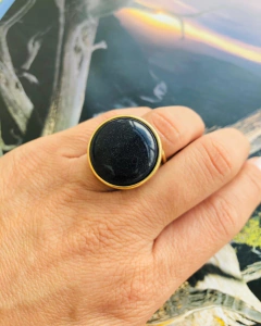 ANEL REDONDO AJUSTÁVEL COM PEDRA NATURAL ESTRELA - comprar online