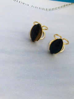 ANEL NAVETE AJUSTÁVEL COM PEDRA NATURAL AGATHA NEGRA na internet