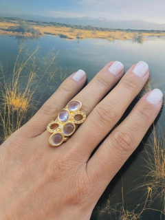 ANEL COM APLICAÇÒES DE ZIRCÔNIAS E QUATRO PEDRAS NATURAIS AMETISTA - comprar online