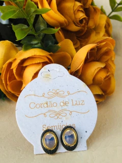 BRINCO MINI BANHO OURO 18K E RÓDIO NEGRO COM PEDRA NATURAL CRISTAL DE ROCHA - loja online