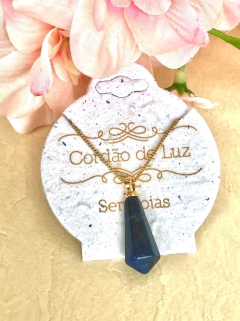 COLAR PRISMA GEOMÉTRICO PEDRA NATURAL SODALITA