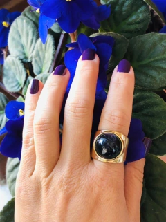 ANEL VOLUMOSO REDONDO COM PEDRA NATURAL ESTRELA