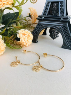 BRINCO DE ARGOLA MÉDIA PINGENTE REMOVÍVEL TREVO DA SORTE - Cordão de Luz Joias Finas