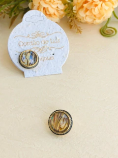 BRINCO FOLHEADO A OURO 18K E RODIO NEGRO COM ABALONE na internet