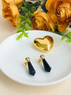 BRINCO PRISMA GEOMÉTRICO PEDRA NATURAL ESTRELA - Cordão de Luz Joias Finas