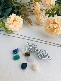 Imagem do COLAR MÉDIO CHAMADOR DE ANJO E DIFUSOR AROMATICO COM 7 PEDRAS NATURAIS