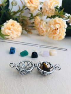 COLAR MÉDIO CHAMADOR DE ANJO E DIFUSOR AROMATICO COM 7 PEDRAS NATURAIS - Cordão de Luz Joias Finas