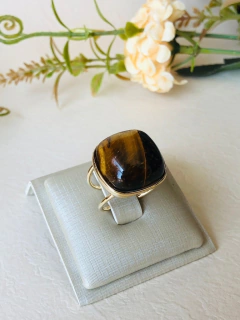 ANEL QUADRADO AJUSTÁVEL BANHO OURO 18K PEDRA NATURAL OLHO DE TIGRE na internet