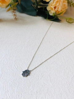 COLAR MAO DE FATIMA OU HAMSA COM MINI ZIRCONIAS - comprar online