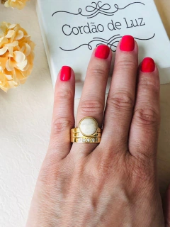 ANEL COM APLICAÇÕES DE ZIRCÔNIAS EM FORMATO DE ESTRELAS PEDRA NATURAL AMAZONITA na internet