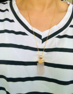 COLAR BANHO OURO 18K PEDRA BRUTA CRISTAL DE ROCHA - comprar online