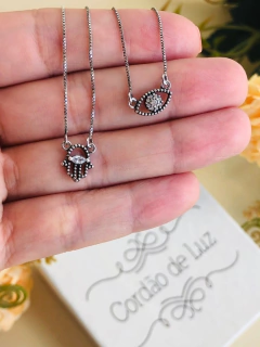 ESCAPULÁRIO MÃO DE HAMSÁ E OLHO GREGO EM PRATA 925 na internet