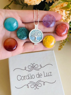 COLAR RELICÁRIO CÁPSULA PRATA 925 ÁRVORE DA VIDA COM 7 PEDRAS NATURAIS na internet