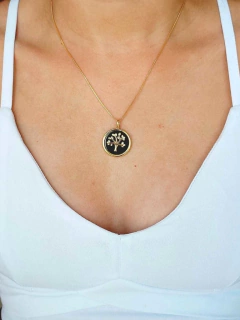 COLAR ARVORE DA VIDA COM PEDRA NATURAL AGATHA NEGRA - loja online