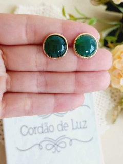 BRINCO REDONDO MÉDIO COM PEDRA NATURAL AGATHA VERDE - comprar online