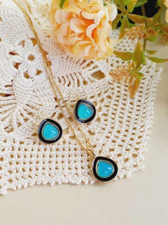 CONJUNTO ESMALTADO COM A PEDRA NATURAL AGATHA AZUL - comprar online