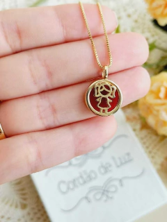 COLAR MENINA COM PEDRA NATURAL EM FORMATO REDONDO - loja online