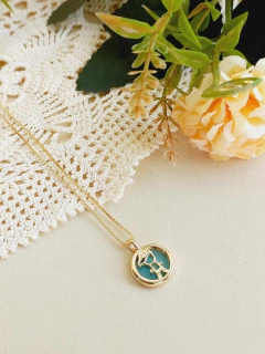 Imagem do COLAR MENINO COM PEDRA NATURAL EM FORMATO REDONDO