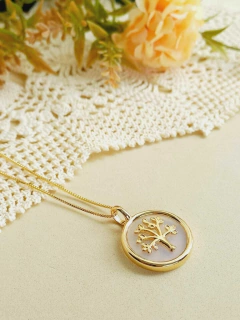 COLAR ARVORE DA VIDA COM PEDRA OPALINA - Cordão de Luz Joias Finas