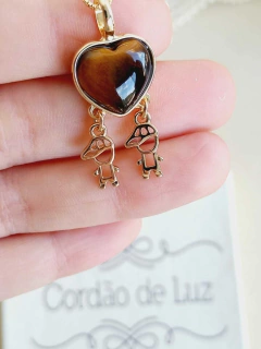 Imagem do COLAR MENINOS COM PEDRA NATURAL EM FORMATO DE CORAÇÃO