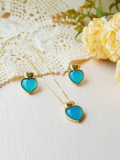 CONJUNTO CORAÇÃO COM A PEDRA NATURAL AGATHA AZUL CÉU