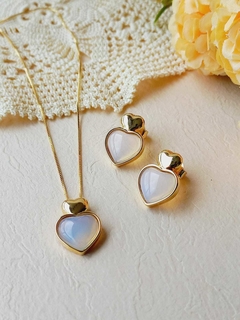 CONJUNTO CORAÇÃO COM A PEDRA OPALINA - comprar online
