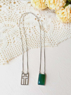 ESCAPULÁRIO RETANGULAR COM PEDRA NATURAL - comprar online