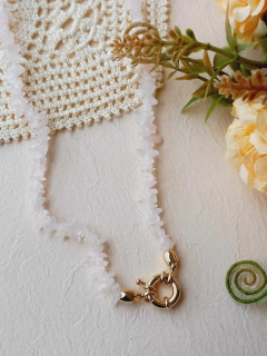 COLAR CHOKER FECHO BÓIA CASCALHOS DE QUARTZO ROSA na internet
