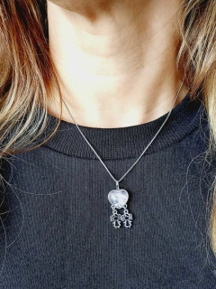 COLAR MENINAS COM PEDRA NATURAL EM FORMATO DE CORAÇÃO - Cordão de Luz Joias Finas