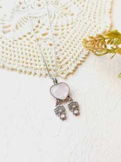 Imagem do COLAR MENINAS COM PEDRA NATURAL EM FORMATO DE CORAÇÃO