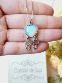 COLAR MENINAS COM PEDRA NATURAL EM FORMATO DE CORAÇÃO - comprar online