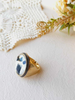 ANEL MÉDIO COM APLICAÇÕES DE CANETA DE RÓDIO NEGRO TURMALINA NEGRA E MADREPÉROLA - comprar online