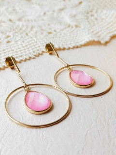 BRINCO LONGO COM MADREPEROLA ROSA FACETADA