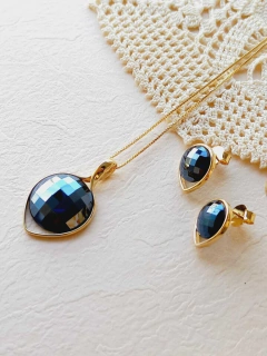 CONJUNTO REDONDO COM PEDRA NATURAL FACETADA E EFEITO PEROLADO - Cordão de Luz Joias Finas