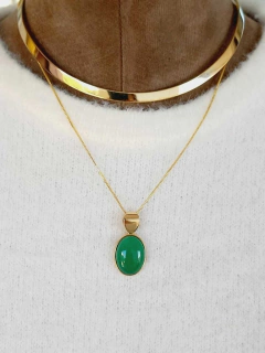 COLAR OVAL EM PEDRA NATURAL - comprar online