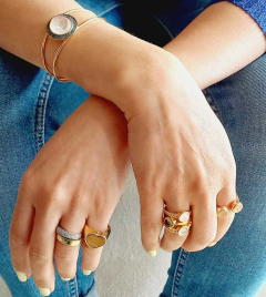 ANEL COM MIX DE PEDRAS NATURAIS - comprar online