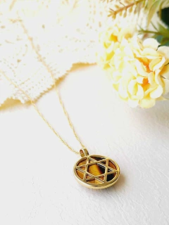 COLAR ESTRELA DE DAVI COM PEDRA NATURAL