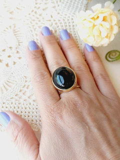 ANEL OVAL AJUSTÁVEL COM PEDRA NATURAL AGATHA NEGRA - Cordão de Luz Joias Finas