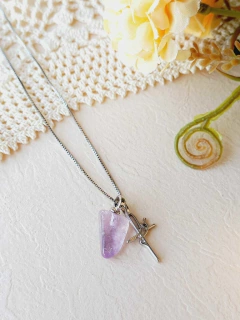 COLAR COM PINGENTE DUPLO REMOVÍVEL FÉ E PEDRA NATURAL - comprar online