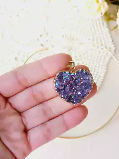 COLAR CHOKER COM CORAÇÃO EM DRUSA AMETISTA na internet