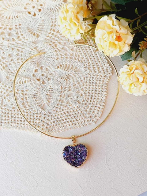 COLAR CHOKER COM CORAÇÃO EM DRUSA AMETISTA