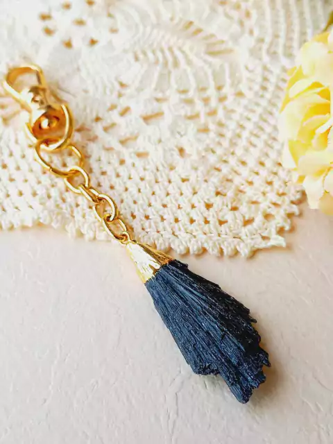 CHAVEIRO PEDRA BRUTA VASSOURA DE BRUXA