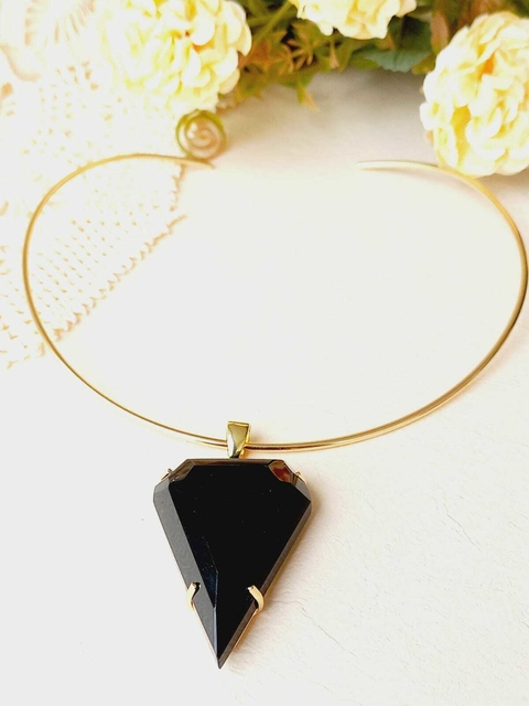 COLAR CHOKER COM PEDRA NATURAL ONIX