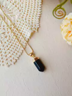 Imagem do COLAR PRISMA GEOMÉTRICO PEDRA NATURAL