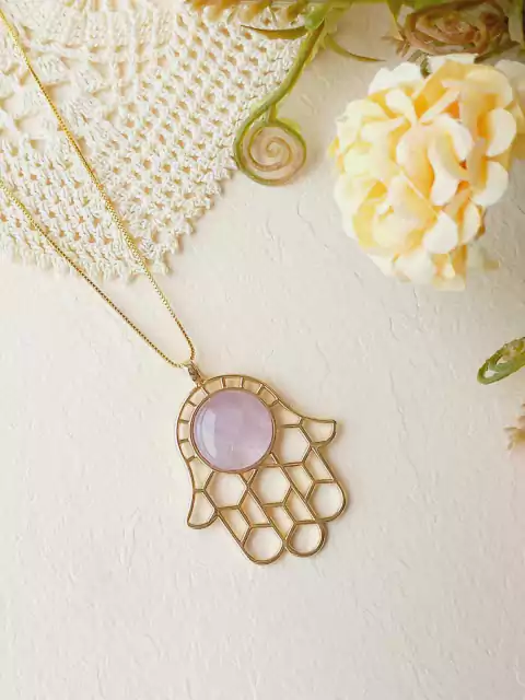 COLAR MÃO DE HAMSÁ COM PEDRA NATURAL AMETISTA