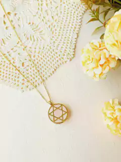 COLAR ESTRELA DE DAVI COM PEDRA NATURAL - loja online