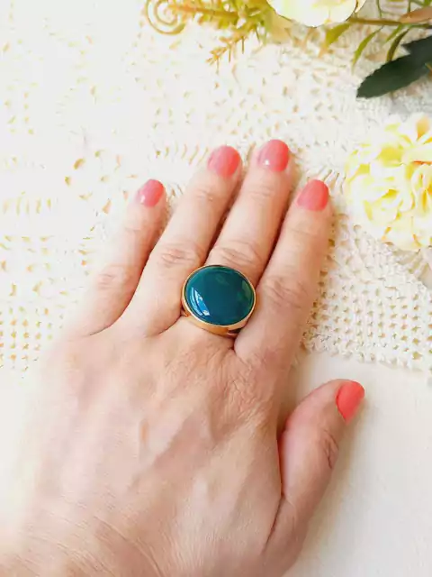 ANEL VOLUMOSO REDONDO COM PEDRA NATURAL AGATHA VERDE - comprar online