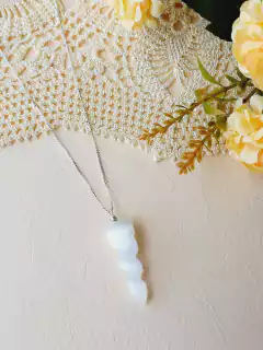 COLAR EM PRATA 925 COM PEDRA NATURAL SELENITA - loja online